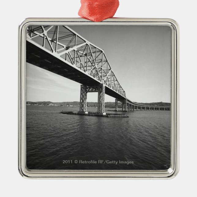 Eisenbrücke B&W Silbernes Ornament (Vorne)