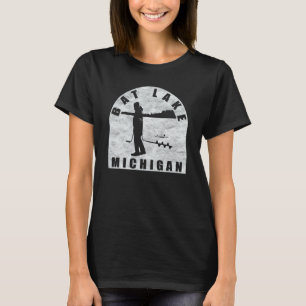 Eisfischen am Bat Lake Michigan T-Shirt