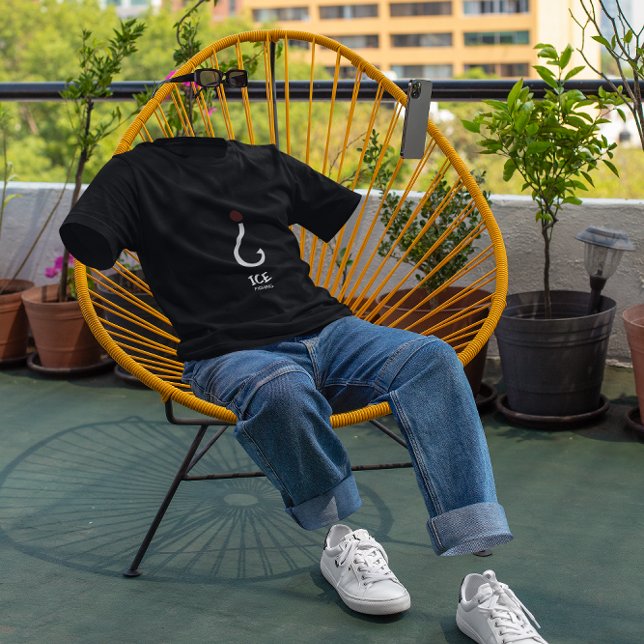 Eisfischerei auf Burbot T-Shirt (Von Creator hochgeladen)