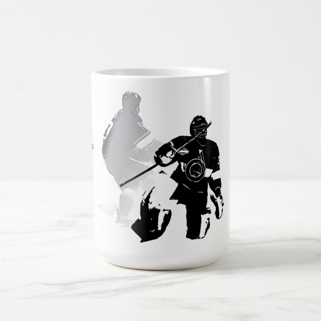 Eishockey-Saison - Goalie und Forward Kaffeetasse (Mittel)