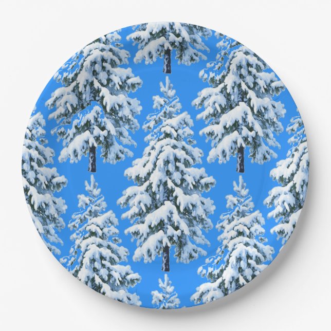 Eisige Baumträume Schneebedeckter Wald Pappteller (Vorderseite)