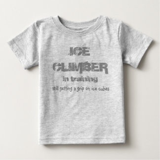 Eiskletterer im Training T-Shirt