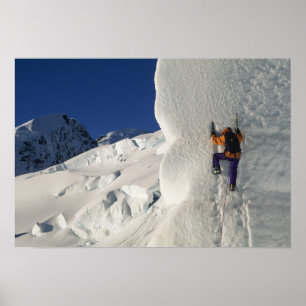 Eisklettern auf dem Tasman Gletscher unterhalb des Poster