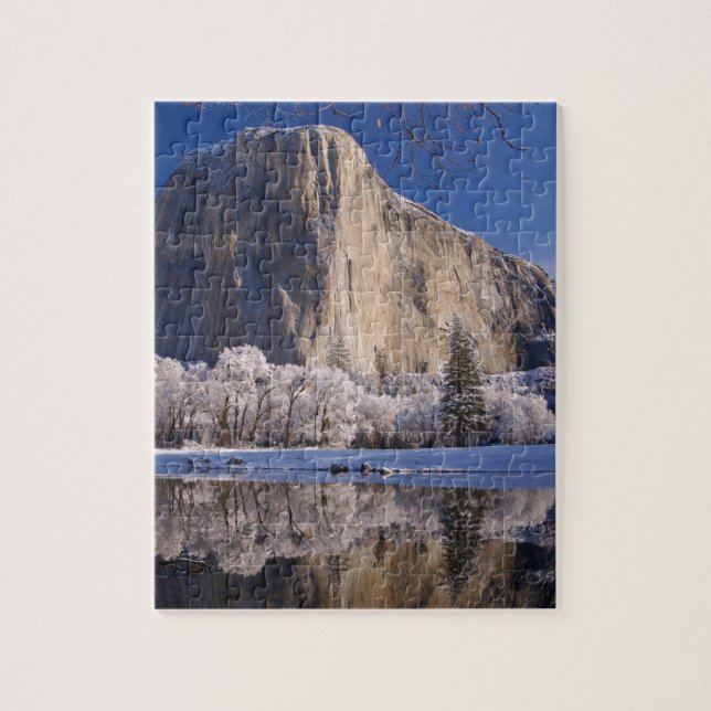 El Capitan reflektiert in den Merced River in 2 Puzzle (Vertikal)