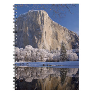 El Capitan spiegelt sich im Merced River in 2 Notizblock