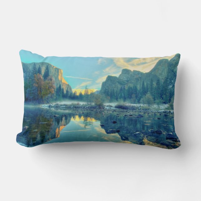 EL Capitan und drei Bruder-Reflexion Lendenkissen (Vorderseite)