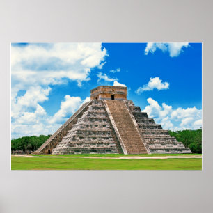 El Castillo in Chichen-Itza Poster