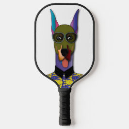 El Pinscher macht Country Club Pickleball Schläger