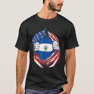 El Salvador Flaggenamerikaner mit Stolz auf meinen T-Shirt