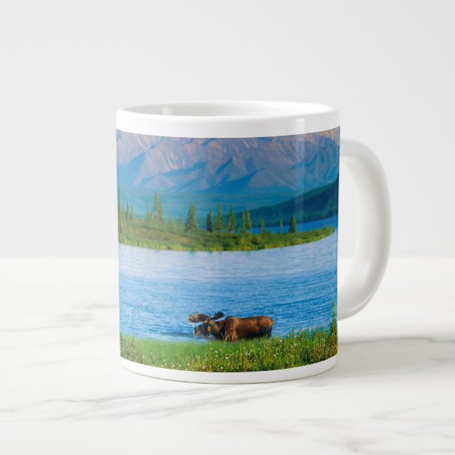 Elchbulle im Wonder Lake Jumbo-Tasse (Vorderseite Rechts)