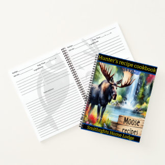 Elche an einem ruhigen Herbstwasserfall Notizbuch
