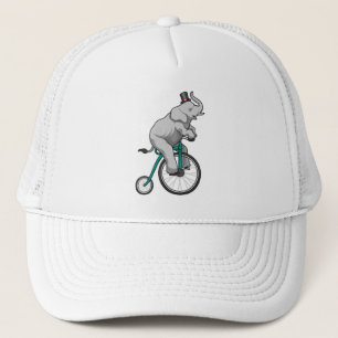 Elefant am Zirkus mit Fahrrad Truckerkappe
