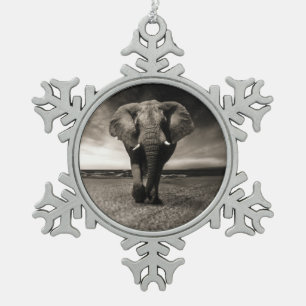Elefant auf dem Lauf Schneeflocken Zinn-Ornament