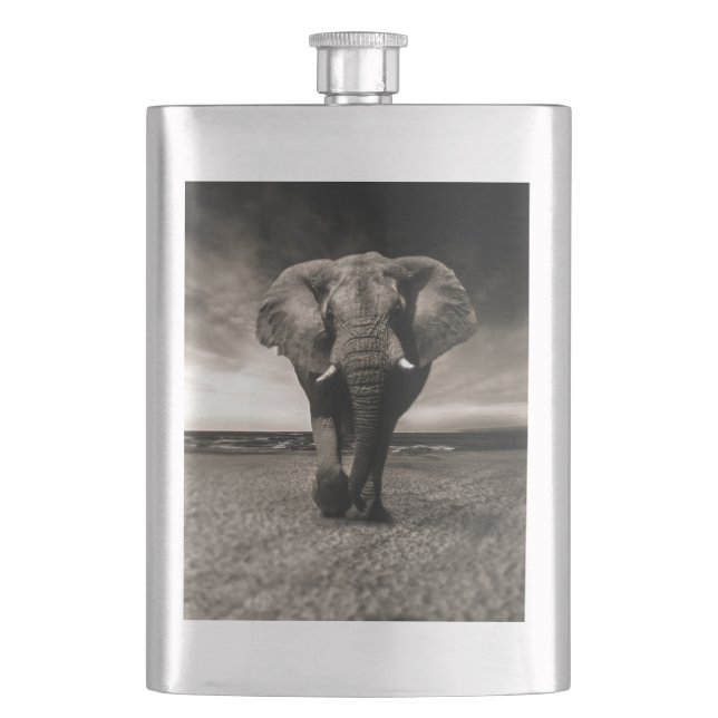 Elefant auf der Flucht Flachmann (Vorderseite)