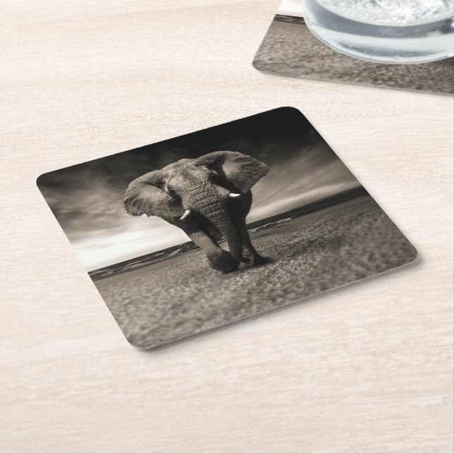 Elefant auf der Flucht Rechteckiger Pappuntersetzer (angewinkelt)