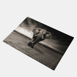 Elefant auf der Strecke Fußmatte