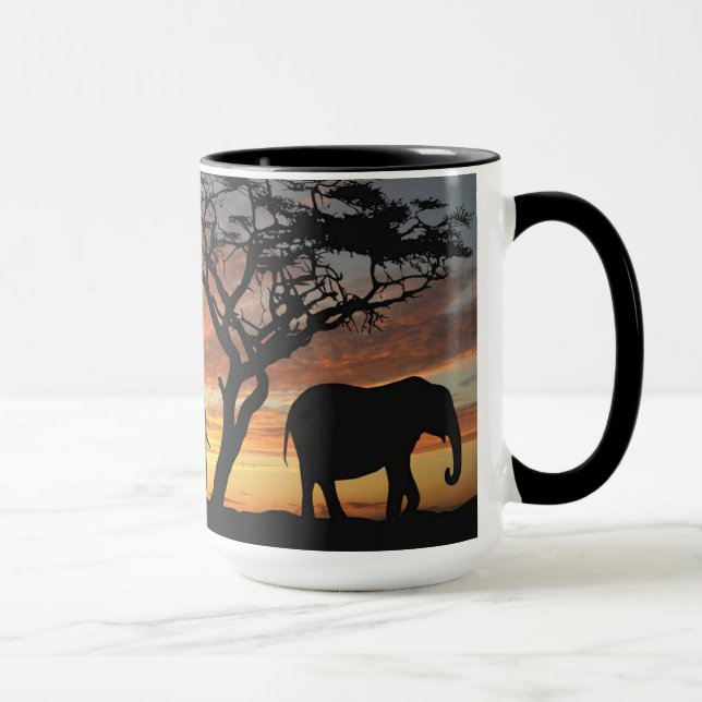 Elefant in der wilden Tasse (Rechts)