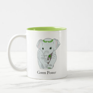 Elefant mit Laurel Crown und einem Vier-Leaf-Klee Zweifarbige Tasse