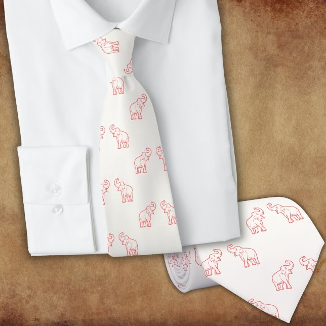 Elefanten in Rot mit erhöhten Stämmen (auf Weiß) Krawatte (Von Creator hochgeladen)