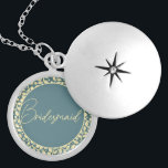 EleganBlue und Cream Leaf Bridesmaid Medaillon<br><div class="desc">Dieses schöne Schloss ist ein besonderes Accessoire für die Bridesmaid. Das Logodesign ist in den Farben Blau und Creme gehalten und weist ein cremefarbenes Blatt-Muster auf, das eine Touch von Eleganz und natürlicher Schönheit verleiht. Die verborgene Botschaft ist eine besondere Touch, die diesen Platz für die Bridesmaid noch bedeutsamer machen...</div>