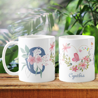 Eleganfarbenes Floral Butterfly Monogramm C Kaffeetasse