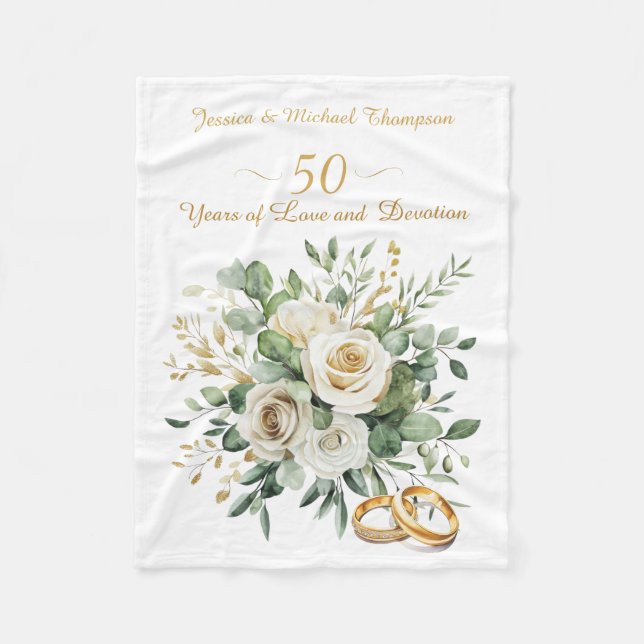 Elegant 50 Jahre Jubiläum White Roses Gold Rings Fleecedecke (Vorderseite)