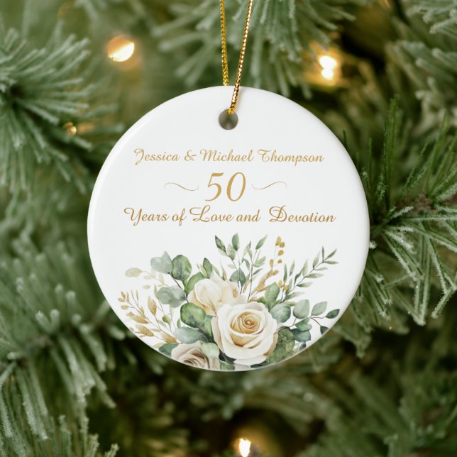 Elegant 50 Jahre Jubiläum White Roses Gold Rings Keramik Ornament (Baum)