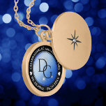 Elegant 67. Star Sapphire Hochzeit Jahrestag Medaillon<br><div class="desc">Feiern Sie den 67. Hochzeitstag mit diesem Gedenkraum! Elegante Schwarz-Weiß-Schriften mit stylisierten Sternen, die auf einem saphirblauen Hintergrund glitzern, sorgen für eine unvergessliche Touch für diesen besondere Anlass und einen außergewöhnlichen Meilenstein. Passen Sie sich mit den Initialen des Paares, einer besonderen Nachricht und den Terminen für den Saphirjubiläum ihres Sterns...</div>