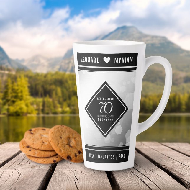 Elegant 70. Platinum Hochzeitstag Milchtasse (70th Platinum Wedding Anniversary Latte Mug Cover Photo.)