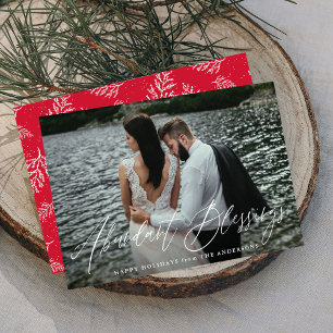 Elegant Abundant Blessings Script Red Foto Feiertagskarte