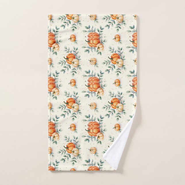  Elegant Autumn Pumpkin and Eucalyptus Watercolor Handtuch (Handtuch)