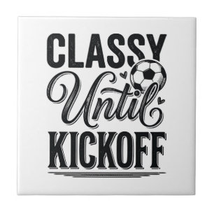 Elegant bis Anpfiff Fußball Vintage-Shirt-Design_1 Fliese