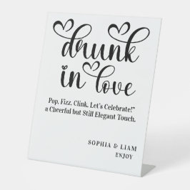 Elegant Black and White Drunk in Love Bar Wedding Sockelschild