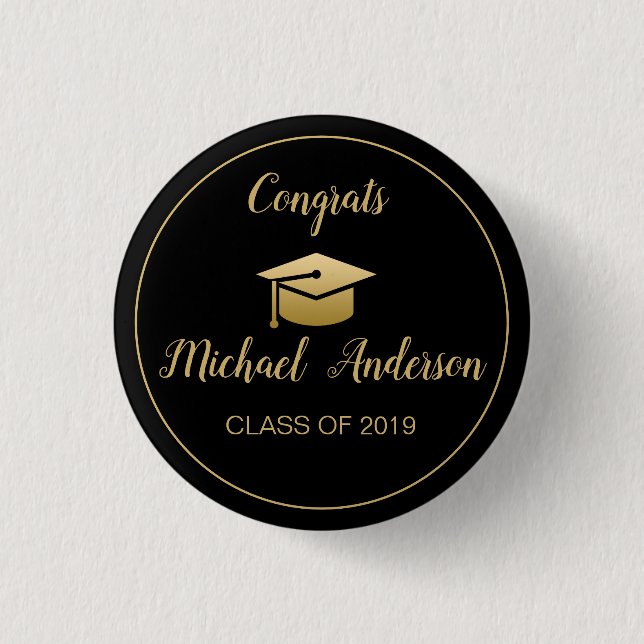 Elegant Black | Gold Graduate Cap Abschluss Class Button (Vorderseite)