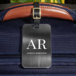 Elegant Black Metal Monogram 2 Initial Gepäckanhänger<br><div class="desc">Stilvolle moderne 2 Monogramm Initial Name Black Metal Custom Personalisierte Personalisiert Luggage Bag Tag. Dieses Design mit vollständigem Namen Typografie mit 2monogramm Initial, Adresse Info über schwarze Imitate mettalic Folie Hintergrund. Diese sind einfach zu anpassen. Stilvolle feminine oder maskuline Geschenke für Hochzeiten, süße 16 Geburtstage, Brautparty, Abschluss und für alle,...</div>