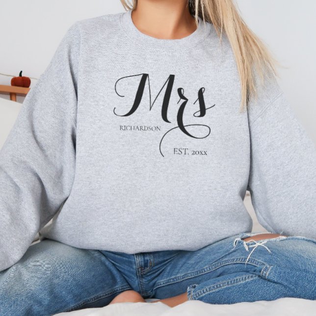 Elegant Black Script Personalisiert Bride Future M Sweatshirt (Elegant Black Script Personalized Bride Future Mrs Sweatshirt)