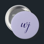 Elegant blaue Buchstaben-Initialen Button<br><div class="desc">Elegant blaue,  benutzerdefinierte Buchstaben-Initialen auf blassblauem Hintergrund.</div>