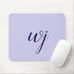Elegant blaue Buchstaben-Initialen Mousepad<br><div class="desc">Elegant blaue,  benutzerdefinierte Buchstaben-Initialen auf blassblauem Hintergrund.</div>