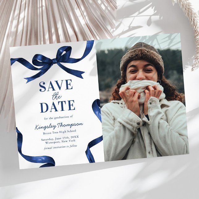 Elegant Blue Bow Graduation Save the Date (Von Creator hochgeladen)