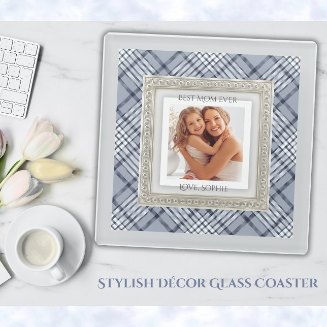 Elegant Blue Diagonal Plaid Best Mom Ever Photo Glasuntersetzer (Capture the moment in a high-end glass coaster keepsake)