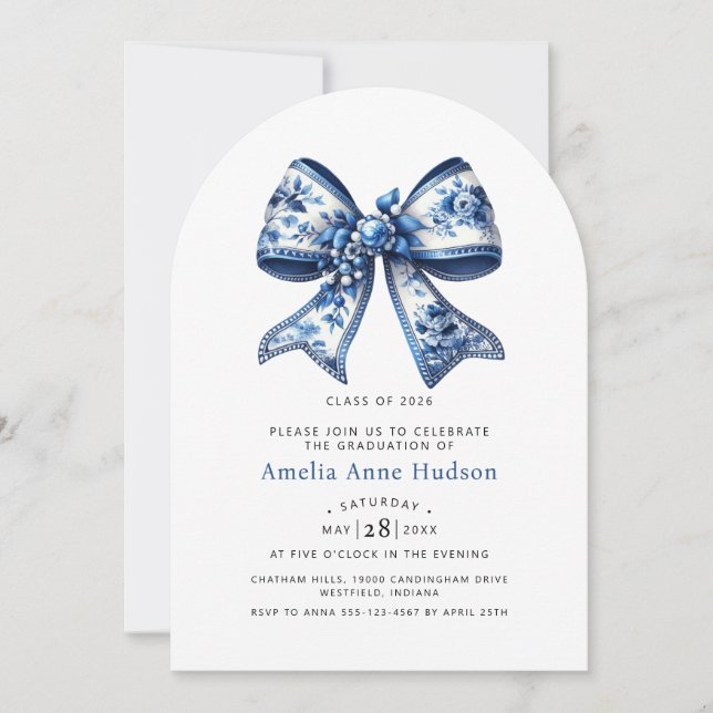 Elegant Blue Floral Coquette Bow Graduation Party Einladung (Vorderseite)