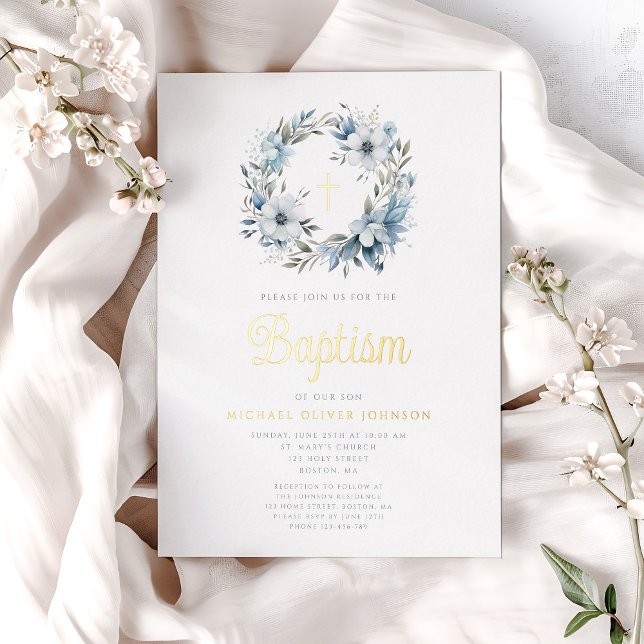 Elegant Blue Floral Cross Boy Taufe Folieneinladung (Elegant Blue Floral Cross Boy Baptism Foil Invitation)