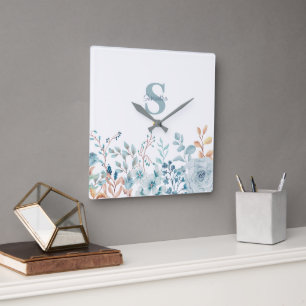 Elegant Blue Floral Monogram Quadratische Wanduhr