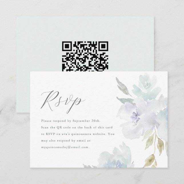 Elegant Blue Floral Quinceanera QR Code UAWG RSVP Karte (Vorne/Hinten)