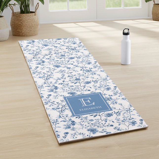 Elegant Blue French Toile Pattern Monogram Name  Yogamatte (Elegant blue french toile pattern with monogram name emblem - a perfect style for yoga)