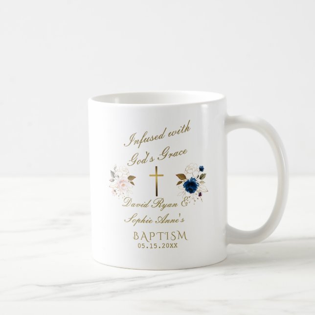 Elegant Blue Gold Floral Calligraphy Twins Taufe Kaffeetasse (Rechts)