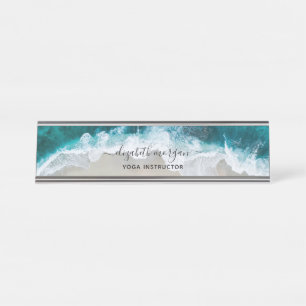 Elegant Blue Green Beach Script Yoga Instructor Schreibtischnamensplakette