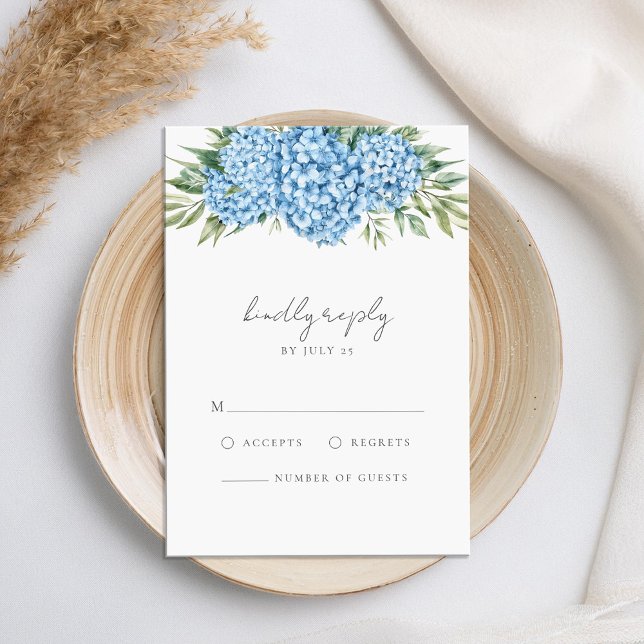 Elegant Blue Hydrangea Floral Wedding RSVP Karte (Von Creator hochgeladen)