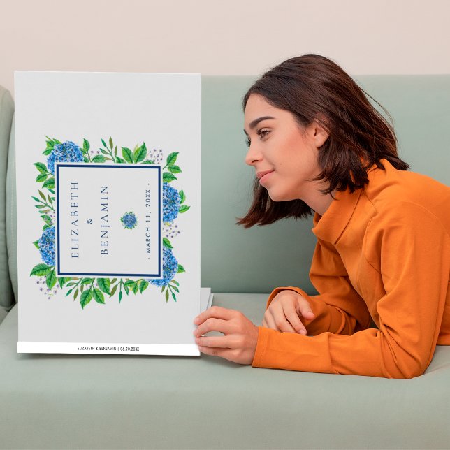 Elegant Blue Hydrangeas Watercolor Wedding Gästebuch (Von Creator hochgeladen)
