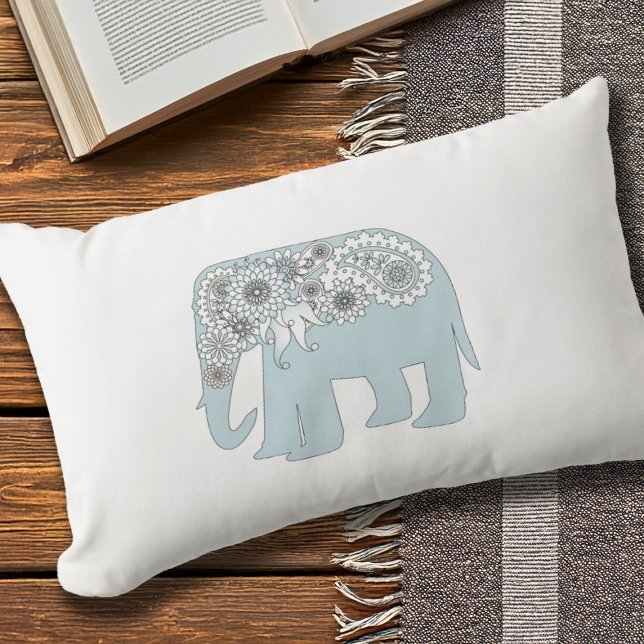 Elegant Blue Paisley Elephant Kissen Für Draußen (Von Creator hochgeladen)